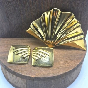 80's Designer Signed Monet Earrings & Brooch Jewelry Set Fan Shape Gold Tone VTG - Picture 1 of 11