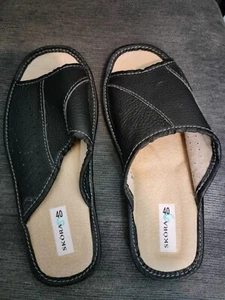 Mens Leather Slippers Size 6 - Picture 1 of 4