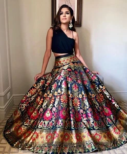 INDIAN WEAR LEHENGA CHOLI BOLLYWOOD PARTY PAKISTANI NEW DESIGNER NEW WEDDING - Picture 1 of 7