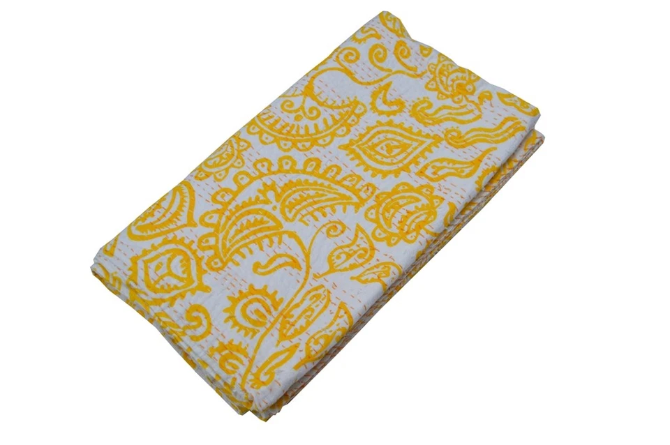 Colcha edredón Kantha de algodón hecho a mano india con estampado de cachemira  Foto 1 de 4