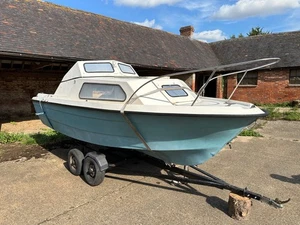 17ft Day Boat, Fishing Boat ,Cabin Cruiser -Volvo Penta Outboard-Trailer-Project - Picture 1 of 24
