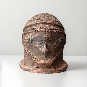 Vintage Old African Tabwa Clay Helmet Mask, Congo, Small 4 1/4" Tall - Picture 1 of 8