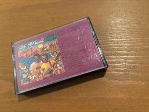 Greg & Steve Playing Favorites Cassette 1991 Youngheart Records EX FS - Bild 1 von 3