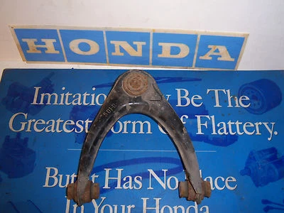 2000 Honda Civic LX 4dr passenger right front upper control arm balljoint Foto 1 de 2