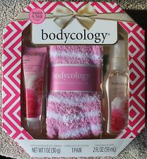 Bodycology Sweet Love Gift Set 1 oz Body Cream. 2 oz Fragrance Mist. Cozy Socks