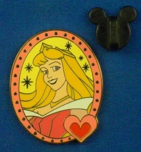 Prendedor Aurora Bella Durmiente Marco Corazón Princesa Starter Disney # 67987 - Imagen 1 de 4
