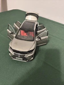 Modelo de coche diecast gris Lexus RX 200t escala 1:18 - Imagen 1 de 14