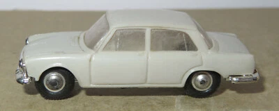 An Old Made France 1964 Micro Norev HO 1/87 Simca 1500 1963/1966 Light Gray 529 - Image 1 of 4