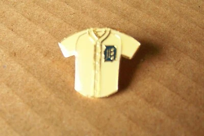 Japanese MLB jersey pin Detroit Tigers House Foods Japan c39341 - Image 1 of 4