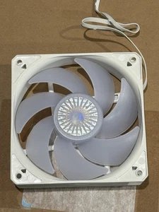 Cooler Master SickleFlow 120 Fan Non LED 650-1800RPM 120mm x 25mm - WHITE - Picture 1 of 2