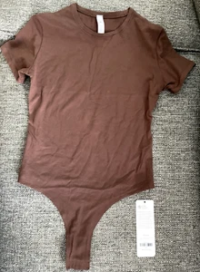NWT CRZ YOGA Cotton Blend Short Sleeve Bodysuit Crew Neck NWT Top Stretchy Sz M - Picture 1 of 3