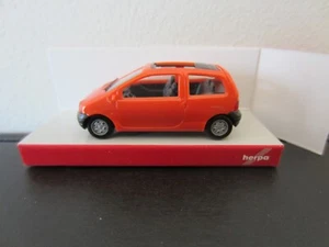 HERPA 021517 RENAULT TWINGO in ORANGE RED - model is PLASTIC - HO or 1:87 scale - Picture 1 of 2