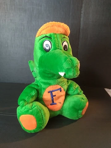 Shoney's 1997 Limited Edition Florida Gators Stuffed  Plush Team Mascot Green 8" Cover