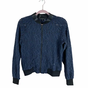 Neu mit Etikett Stella & Dot Damen-Bomberjacke Größe S blau Spitze Kunstlederbesatz - Bild 1 von 5