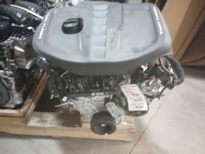 Ram 1500 TRX 2025 4x4 EFC 3,0 L I6 motor Hurricane HO con doble turbo ESS 3077377 Foto 1 de 3