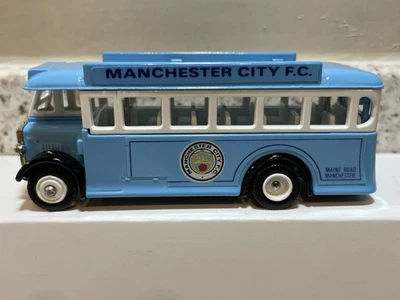 Autobús de una sola cubierta diecast Lledo Manchester City Football Club FC Maine Road sin usar, en caja Foto 1 de 4