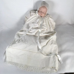 Vtg 1986 Sugar Britches Porcelain Doll Sleeping Infant in Christening Gown 19" - Picture 1 of 18