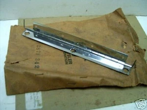 Reposabrazos de puerta Mopar NOS tapa de almacenamiento bisagra 1969 Chrysler Imperial - Imagen 1 de 1
