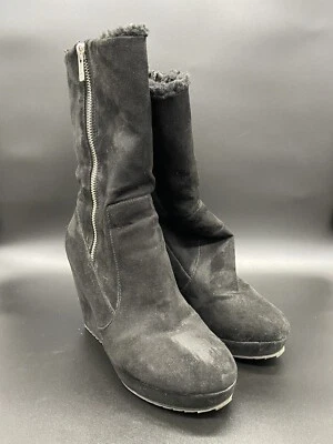 JUICY COUTURE Wedge Snow Boots Fur Zip Up Womens Size 8 Black Heeled  - Image 1 of 4