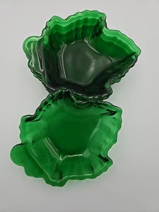 Vintage Anchor Hocking LEAF CANDY NUT BOWL Emerald Green Glass 5" X 6.5" 4pcs - Picture 1 of 6