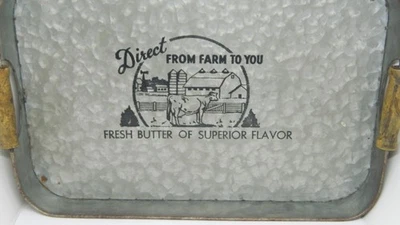 Bandeja de metal estanho galvanizado manteiga fresca 17x10,5x2 alças retangulares de madeira fazenda - Imagem 1 de 4