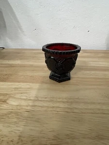 Avon 1876 Cape Cod rubinrot offener Standfuß Zuckerdose Schale - neuwertig - Bild 1 von 2