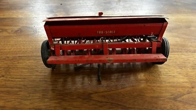 Tru Scale Grain Drill 1/16 Pressed Steel Made in USA - Image 1 of 4