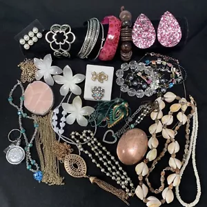 Vintage Boho Jewelry Lot Bracelet Necklace Earrings Bohemian AS SHOWN! LB753 - Picture 1 of 9