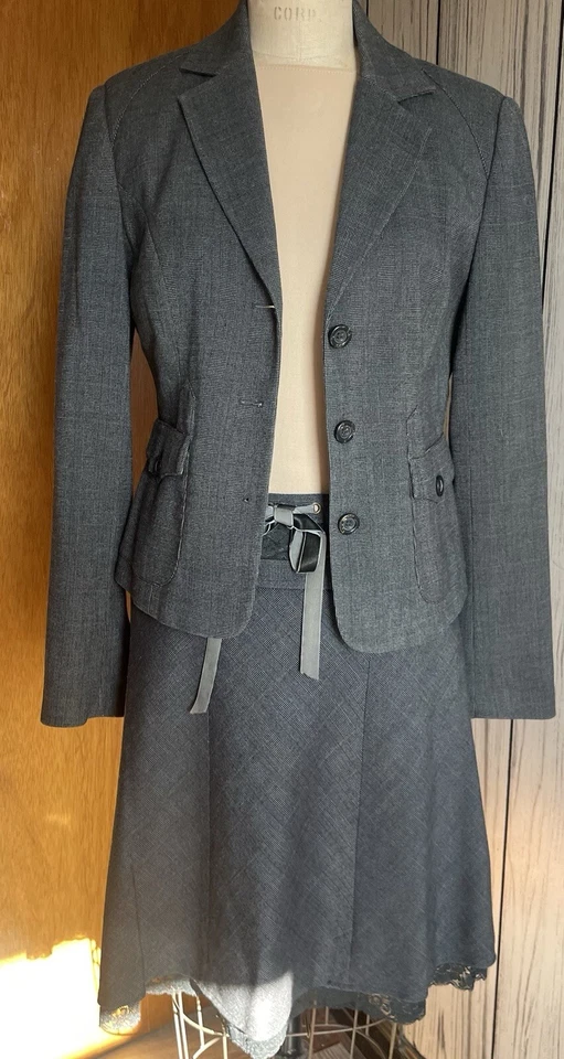 Exquisito detalle encaje, cinta, gris cañada escocesa falda traje con forro rojo talla 6 Foto 1 de 4