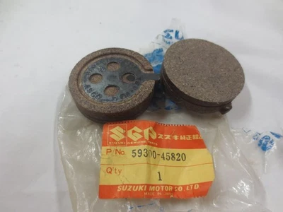 Juego de pastillas de freno originales de fábrica nos suzuki 59300-45820 gs550 gs750 gs400 1977-79 Foto 1 de 4