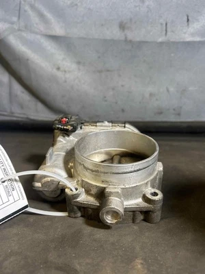 Fits 2011-2016 Chrysler Town & Country Throttle Body OEM:5184349AF - Image 1 of 4