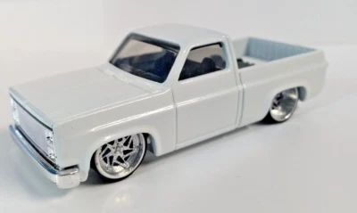 SOLO RUEDAS PERSONALIZADAS SIN CAMIÓN CABE 83 SILVERADO HOT WHEELS 1/64 NUEVO CROMO 2B Foto 1 de 4