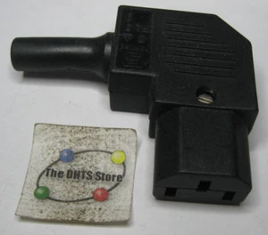 P587/SE B.S. 4491 Enchufe de CA ángulo recto Alimentación de computadora hembra 3 Terminales Edición Cantidad 1 - Imagen 1 de 4