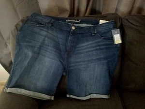 NWT - Universal Thread Bermuda Jean Shorts - 24W - Picture 1 of 3