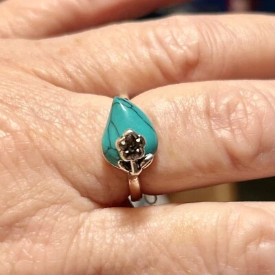 Зеленый Howlite моды * кольцо размер 7,75 каплевидный - цветок с кристаллами 🇨🇦 - Изображение 1 из 3