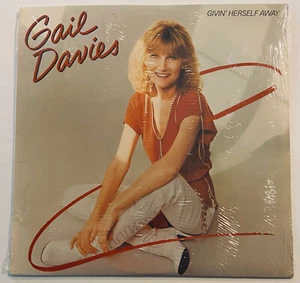 Gail Davies Givin' Herself Away Vinyl LP 1982 Warner Bros. County Folk versiegelt - Bild 1 von 2
