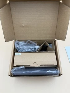 Poly VVX D230 DECT VOIP Słuchawka telefoniczna ze stacją dokującą 89B48AA#ABA - Zdjęcie 1 z 5