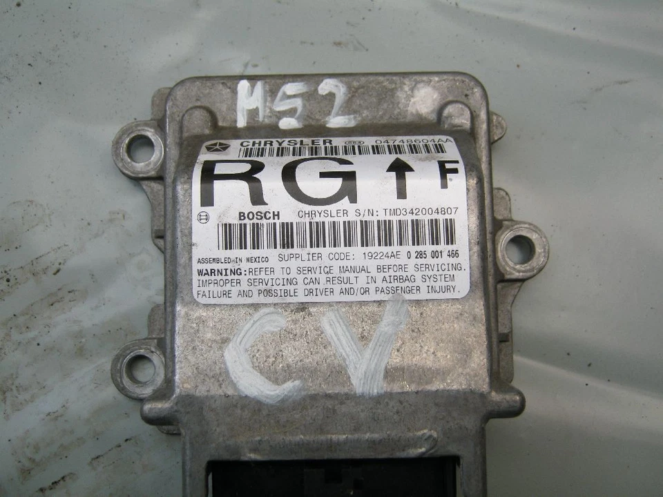 Chrysler Voyager IV RG 01 - 08 Airbagsteuergerät Airbag Steuergerät 0285001466 - Immagine 1 di 1