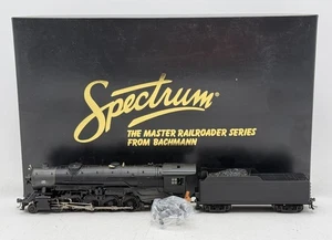 Bachmann 82501 HO Unlettered 4-8-2 Steam Locomotive & Tender NIB - Picture 1 of 8