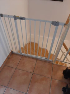 2 x Hauck Treppenschutzgitter zusammen - Bild 1 von 1