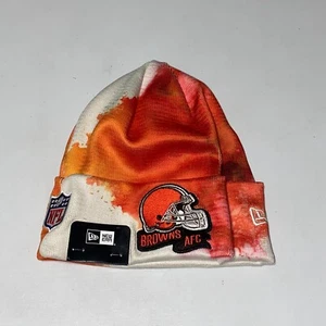 Neu mit Etikett Cleveland Browns New Era 2022 Strickmütze Sideline Ink Batik Bündchen Beanie - Bild 1 von 4