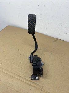 AUDI A8 D3 02-09 ACCELERATOR THROTTLE PEDAL 4E2723523C - Picture 1 of 6