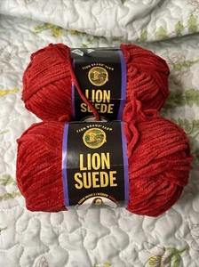 Lion Brand Yarn Lion Suede #113 SCARLET 3oz Crochet Knitting 2PK Same Dye Lot - Picture 1 of 6