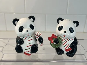 VTG Lefton Christmas Panda Salt & Pepper Shakers Set Candy Cane & Wreath Taiwan - Picture 1 of 7