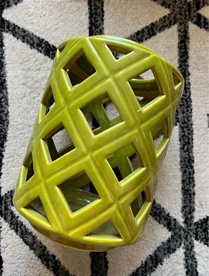 "Candelabro grande de cerámica verde recortado huracán World Market - 11,5""" Foto 1 de 3