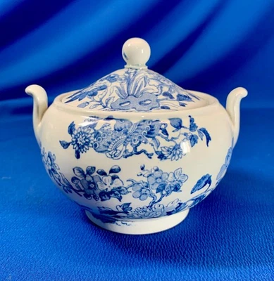 AZÚCAR FLORAL AZUL Y BLANCO WEDGWOOD GROUP ETRURIA INGLATERRA 4,5"H X 5,2" DIA Foto 1 de 4