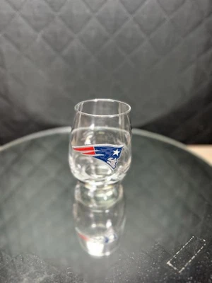 Copa de vino sin tallo con logotipo esmaltado de los New England Patriots oficial BFL Foto 1 de 4