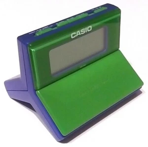 RARE DESIGN CASIO DQ-543 TABLE SHELF DIGITAL ALARM CLOCK OF GRREN AND BLUE COLOR - Picture 1 of 5