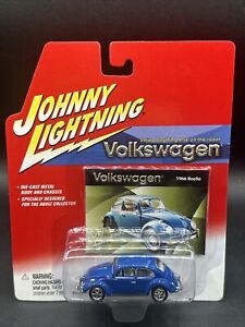 2002 Johnny Lightning VOLKSWAGEN BLUE 1966 VW BEETLE BUG free shipping