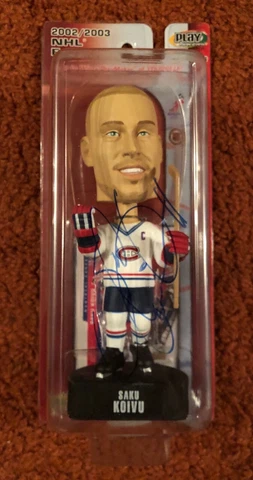2002 Playmaker Bobblehead Saku Koivu AUTO JSA ** NEW IN PACKAGE ** Cover